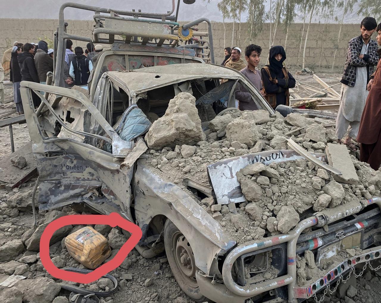 半岛电视台发布的张照片，展示了巴基斯坦于2026年2月22日空袭阿富汗帕克蒂卡省