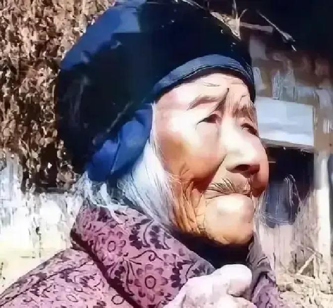 1928年，池煜华和丈夫圆了房，新婚才3天，丈夫就离家去打仗，妻子承诺会等他回来