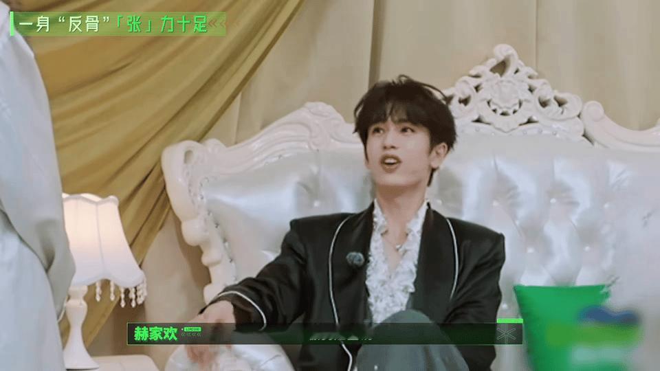 张凌赫什么时候原谅现偶开始推理吧 他说“亲爱的”的时候那个语气，又苏又欠揍。现偶