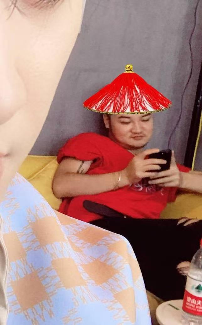 内总告黑进度到哪里了？明天不发赐五十大板分配边疆 