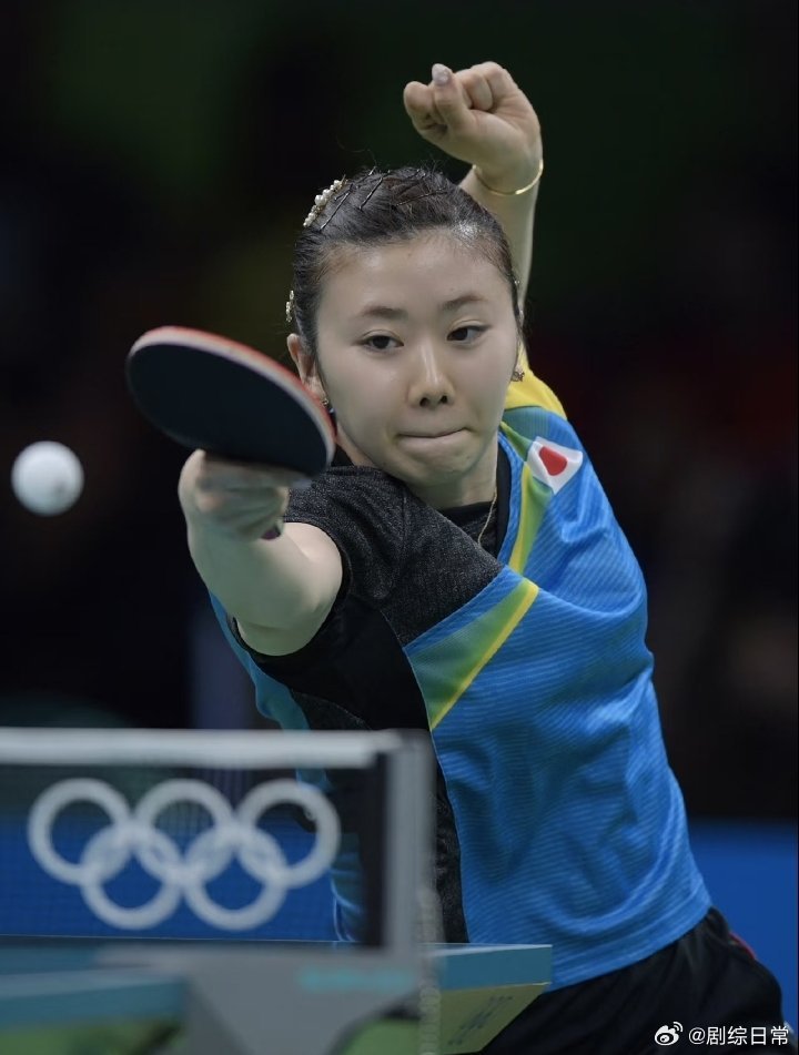 江宏杰祝福福原爱再婚怀孕福原爱离婚后搞事业年入过亿，江宏杰专注带娃，这才是离婚该