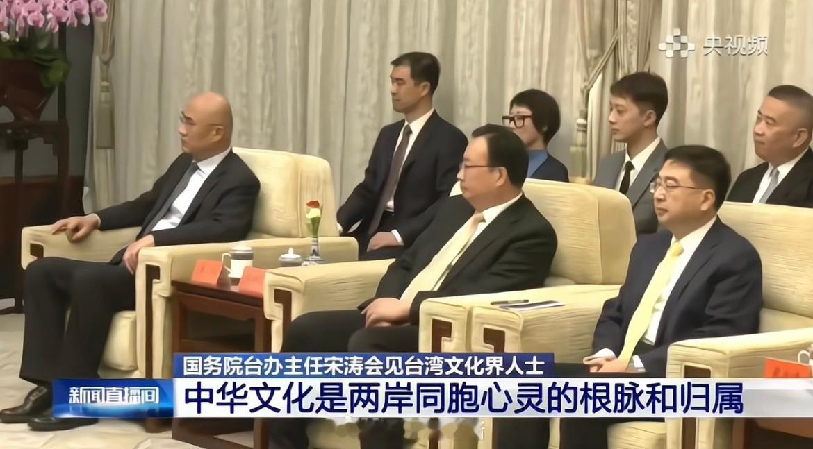 #赖冠霖上了新闻直播间# 天哪好震惊 ​​​