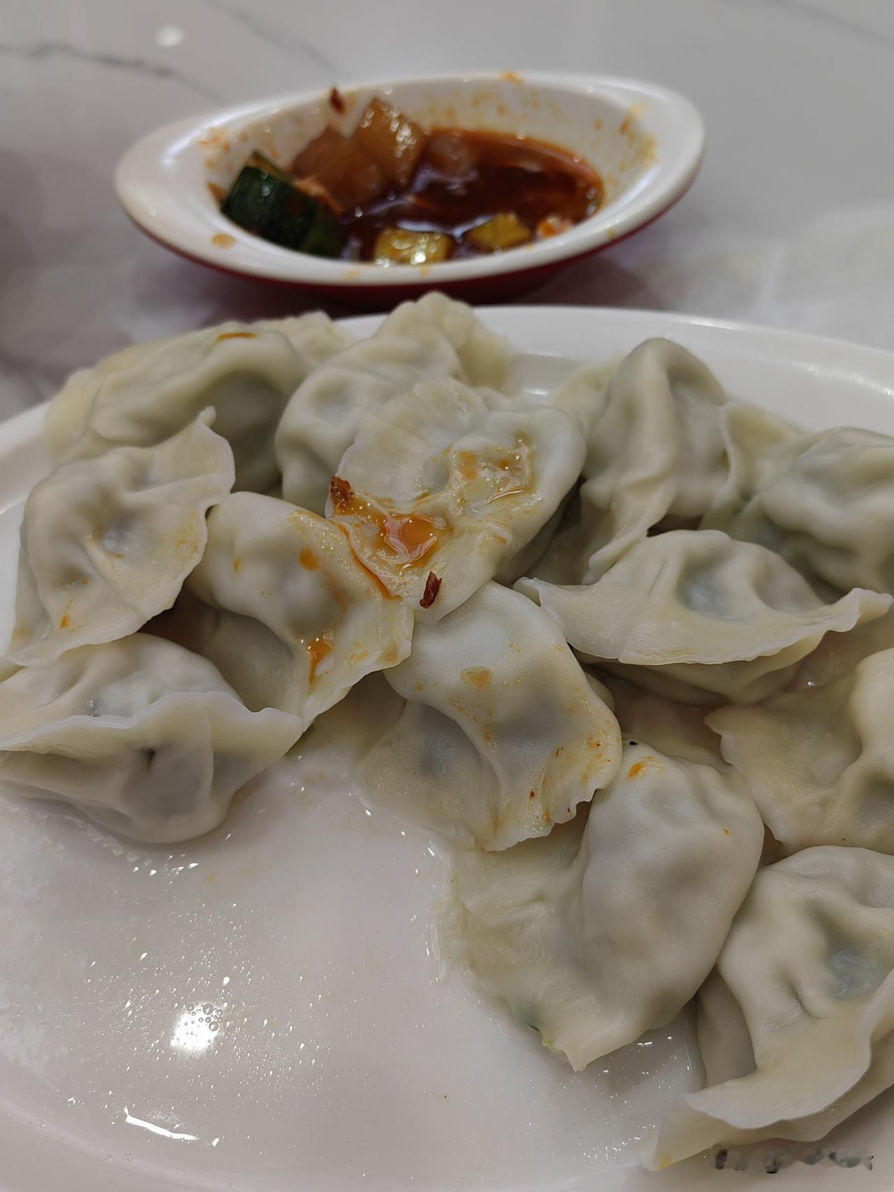 为什么说此时此刻此地就是修行最好的道场？刚才去见客户，客户问了我们的重点、及彼此