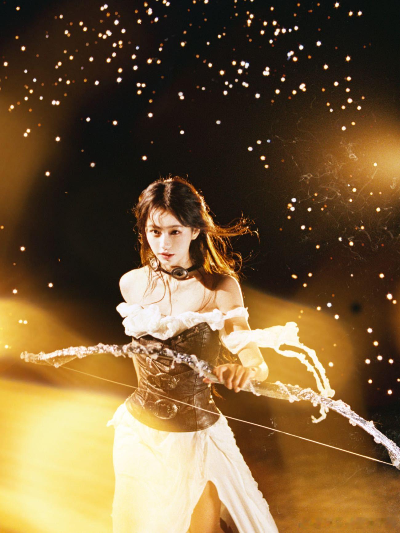 杨肸子这套跨年图还挺绝的，神女来的，好用心的营业 