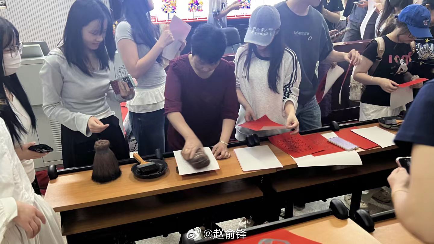 【探寻滩头年画技艺 守护百年非遗匠心】曲阜师范大学社会实践 为感受传统非遗魅力，
