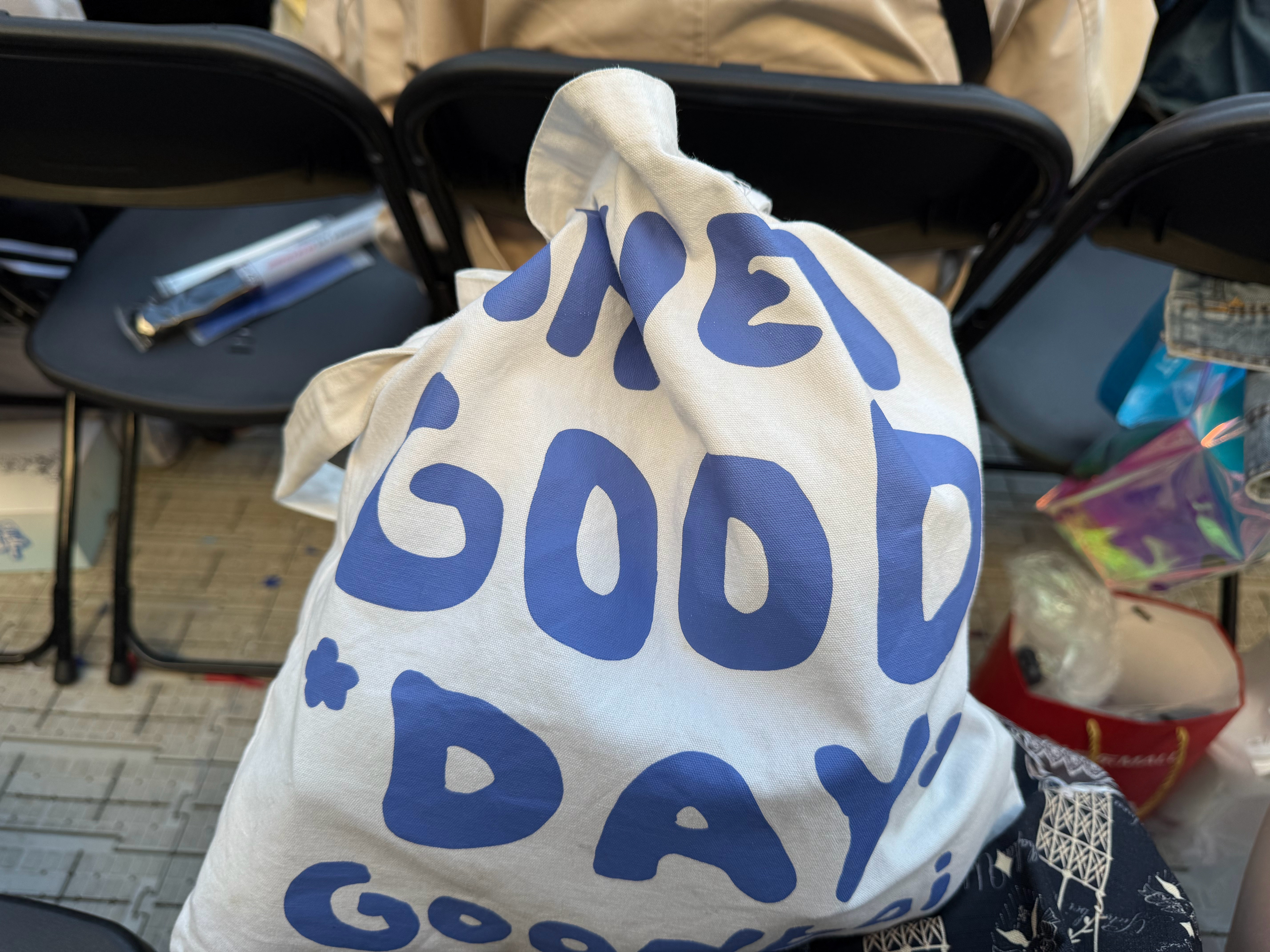 别人的goodbai视若珍宝我的goodbai披荆斩棘[努力] ​​​