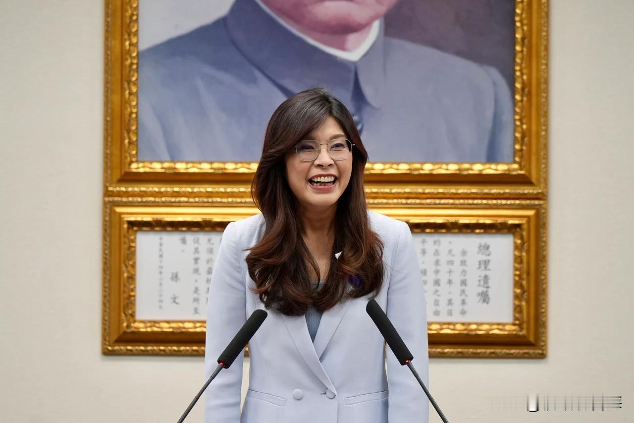 郑丽文高调称“两岸同属一中”  国民党：中国就是中XX国

2025年12月22