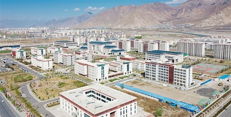 五十年间，它坚守“爱国兴藏、教书育人”的初心，以“求实”校训为引领，从简陋校舍到