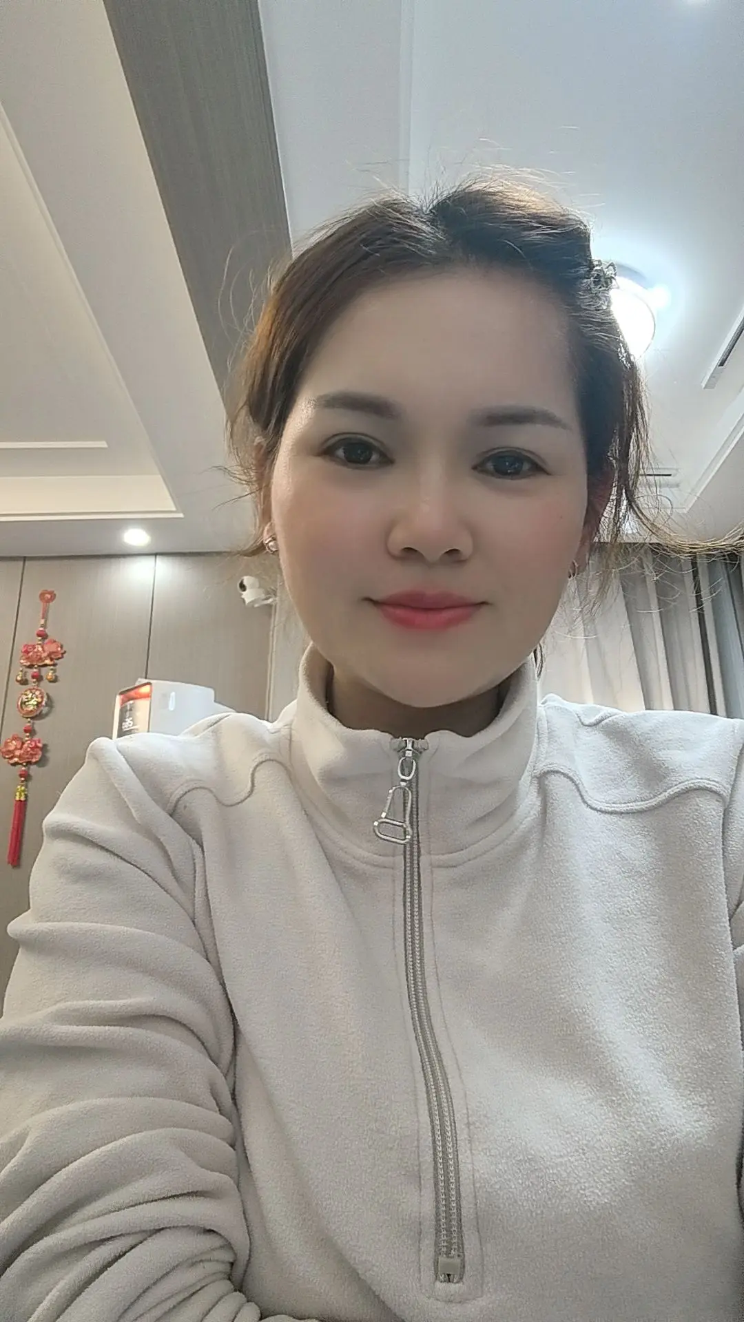其实我不贪心，我要的从来不是一时的热情，而是一份踏实的在意，可惜连这点...
