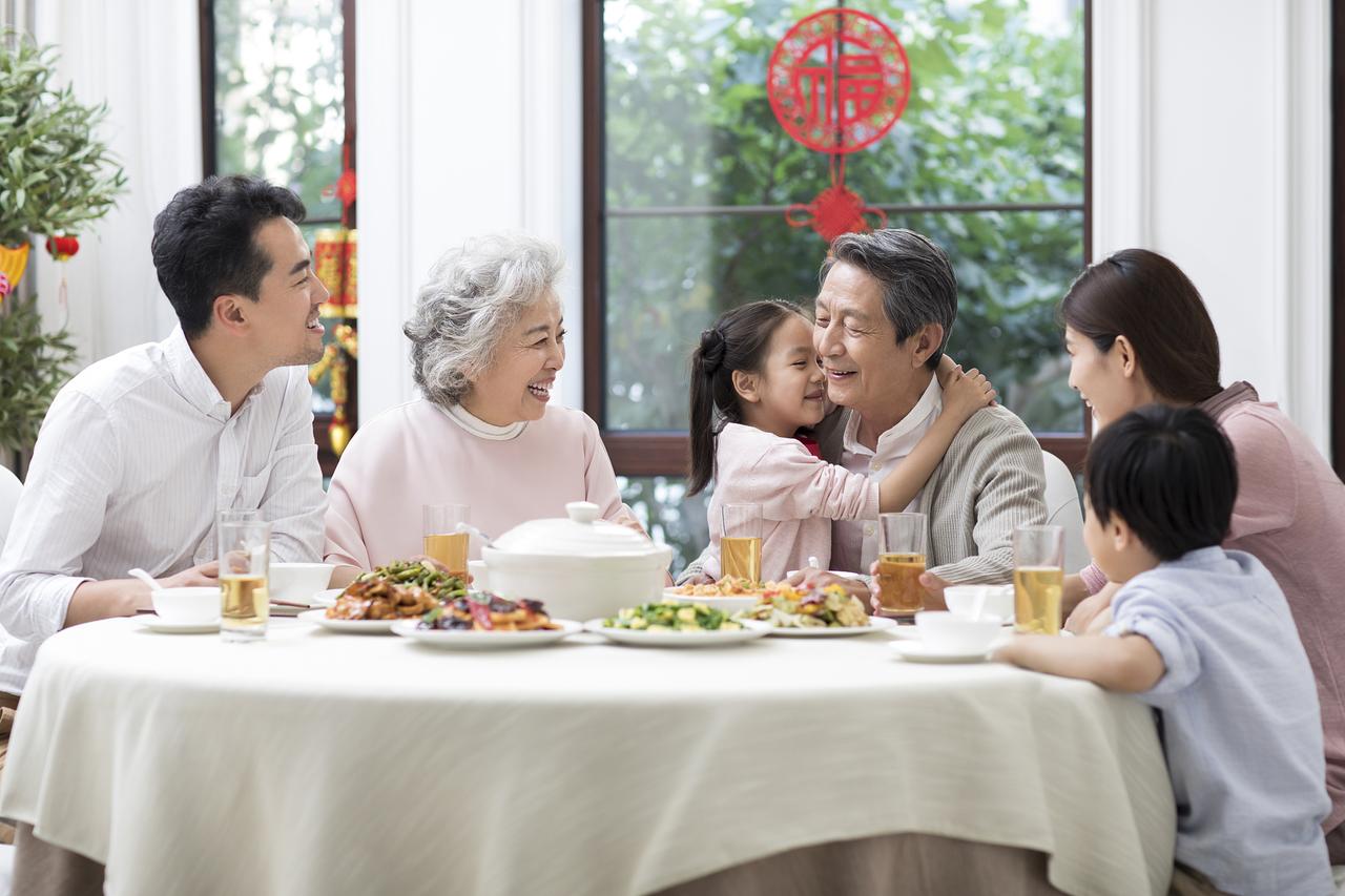 父母年迈，你觉得他们最需要什么子女的陪伴