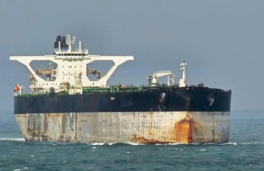 美国彻底疯了！1月7日，美国在半个小时内扣押了两艘油轮，其中一艘是俄罗斯油轮，另