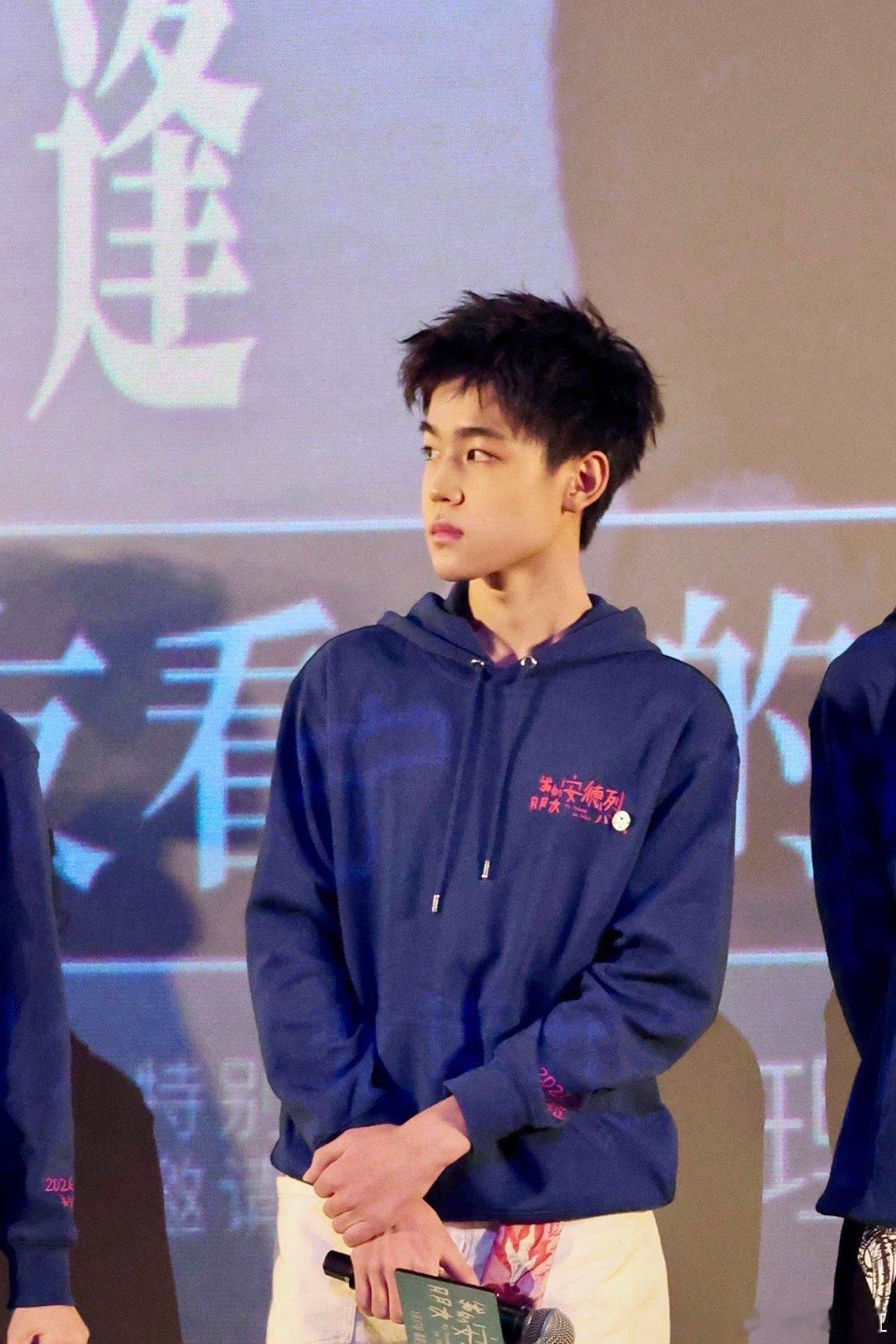 韩昊霖的安德烈像我弄丢的朋友韩昊霖少年之间的托举 韩昊霖用演技完成了对安德烈的“