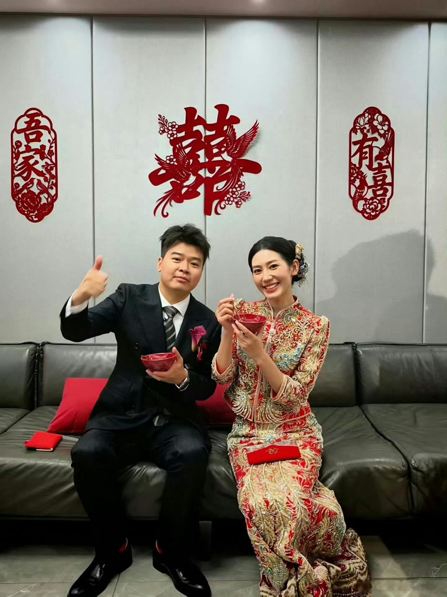 幸福感简直扑面而来～新婚快乐呀！！[喜][喜] ​​​