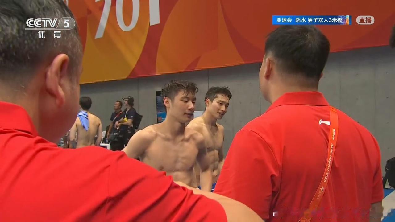 9月26日亚运会恭喜王宗源郑九源465.87分夺得跳水男子双人3米板冠军，主要还
