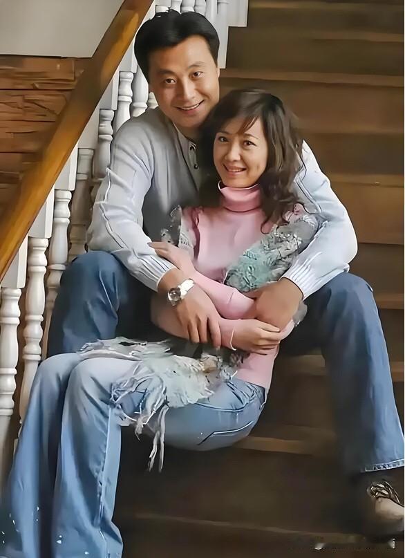 娱乐圈里最喜欢的一对明星夫妻。男的演技好，长得帅，最重要的是他的人品超级好，从未