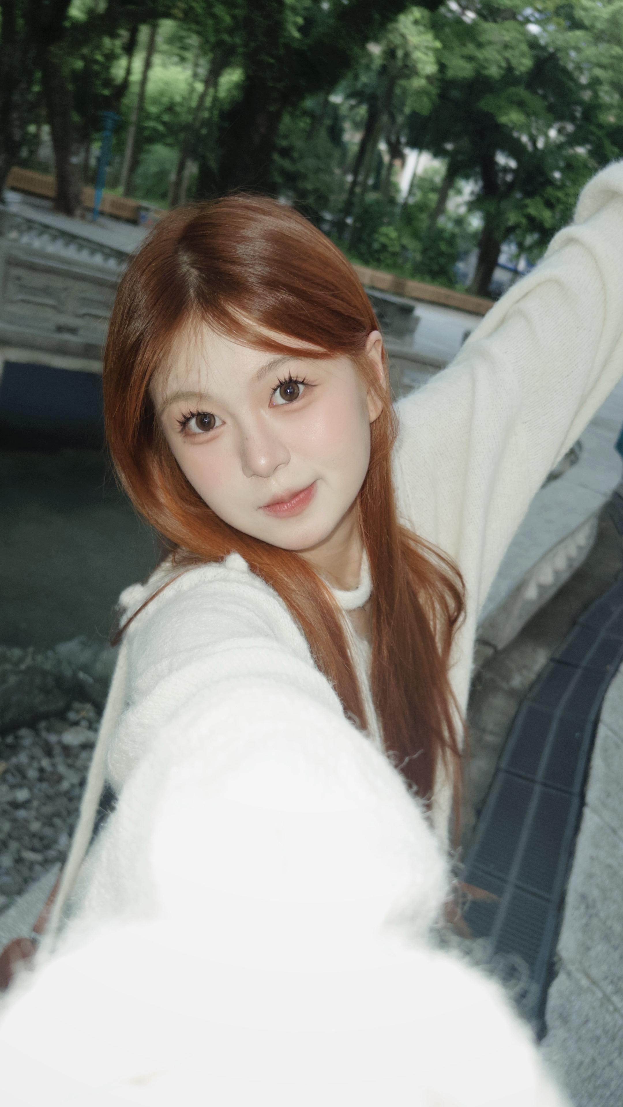 做一个淡淡的人 见花 见树 爱细小的具体 也爱盛大的无垠