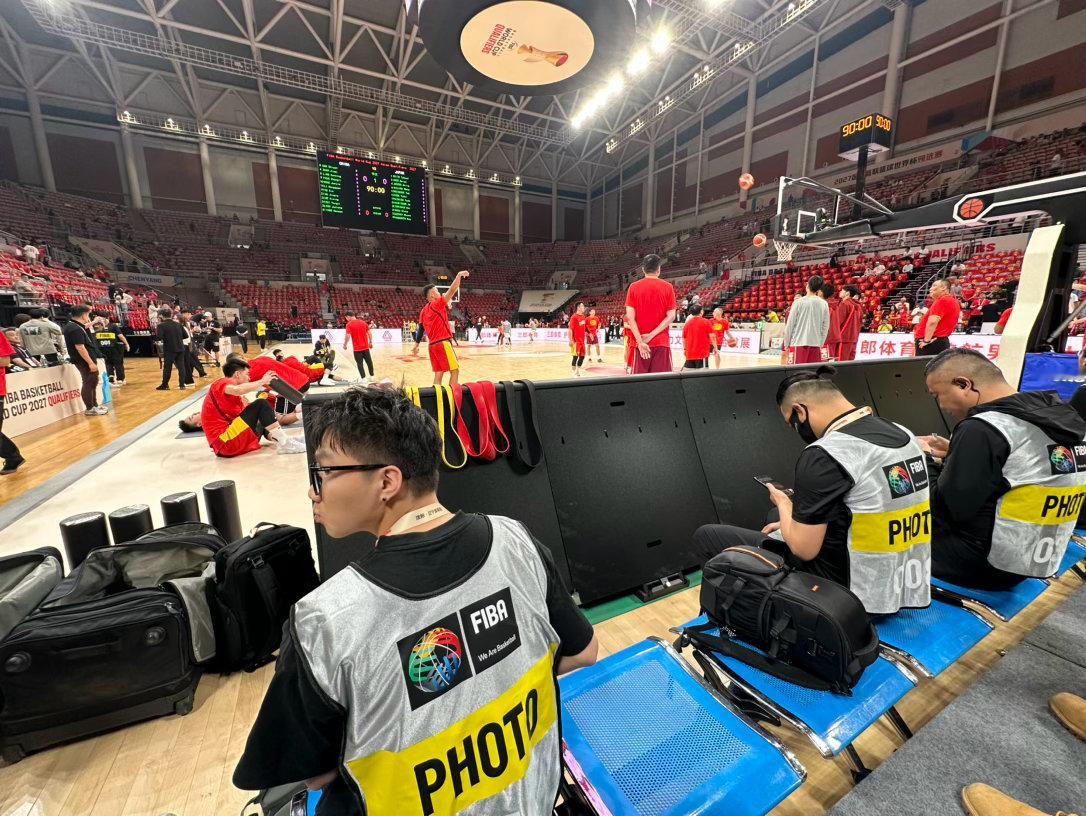加油中国男篮vs日本男篮 沈阳·辽宁体育馆