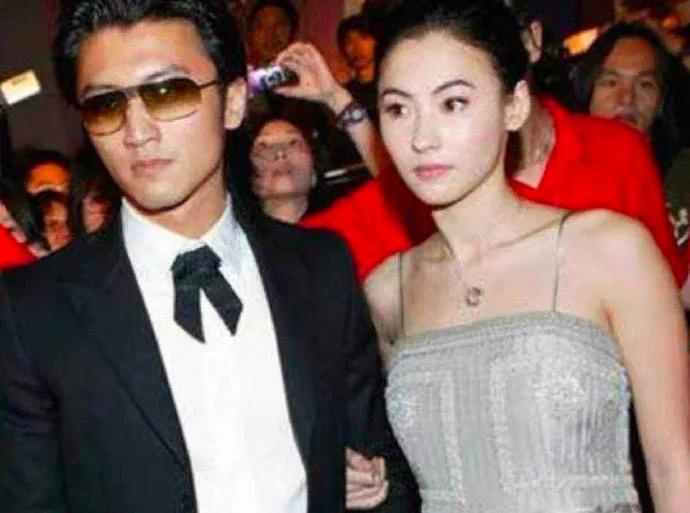 谢霆锋与张柏芝复合这样的新闻与谢霆锋与王菲分手这样的新闻，基本上都为同一类型的新