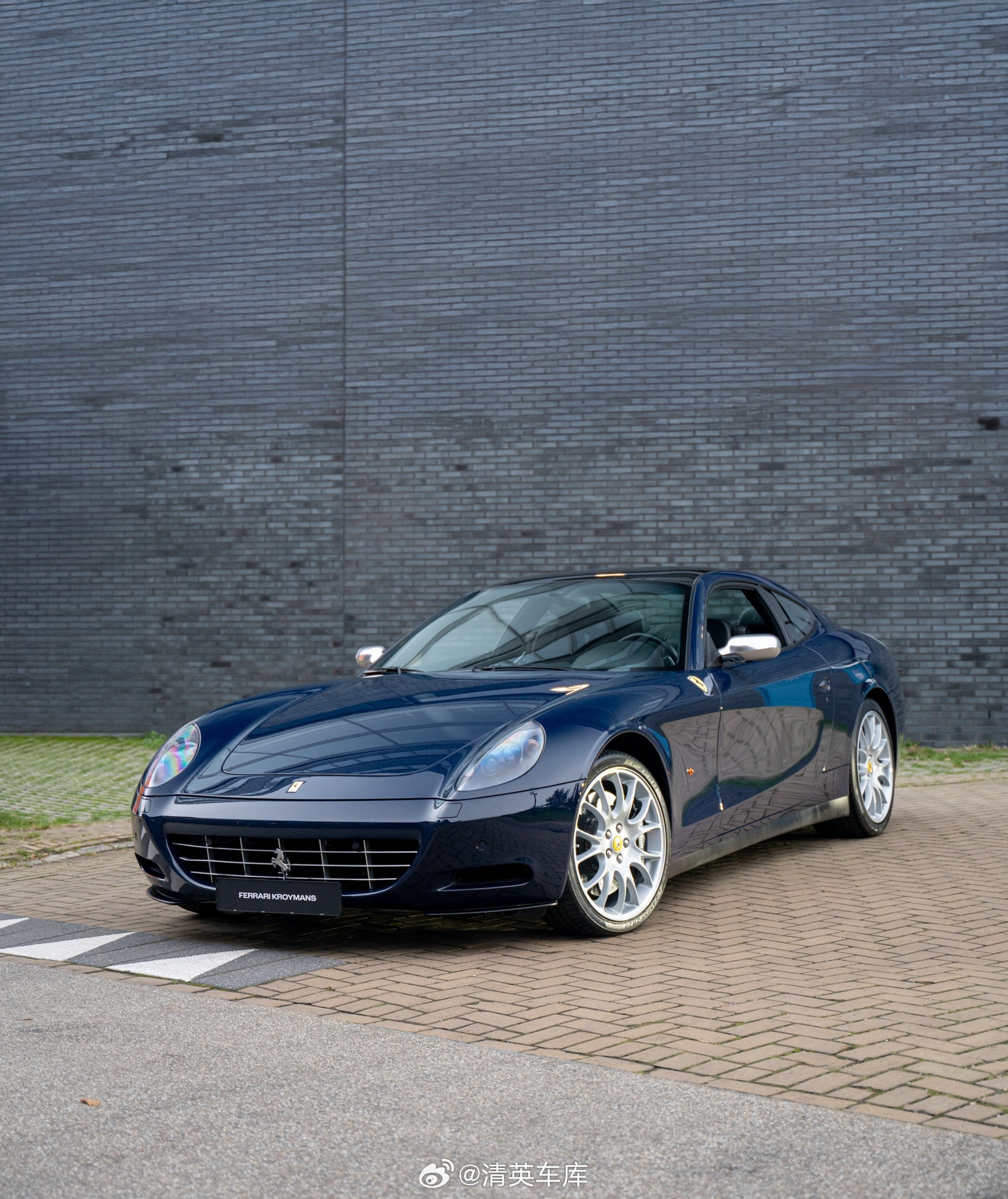 Blu Scozia Ferrari 612 Scaglietti One-to