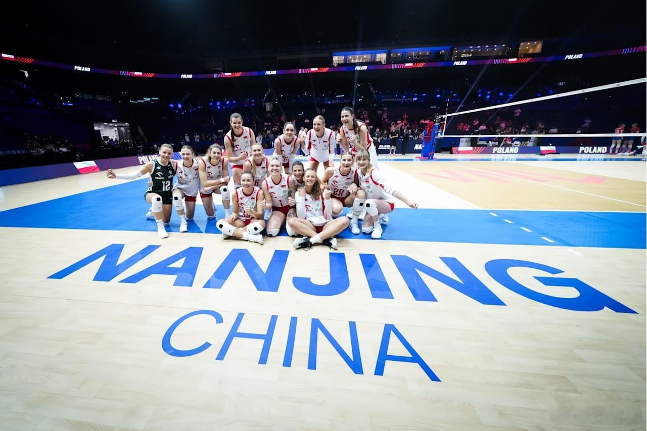 国际排坛动态2026年世界女排联赛 VNL第一周三站赛事观众人数，南京站主打一个
