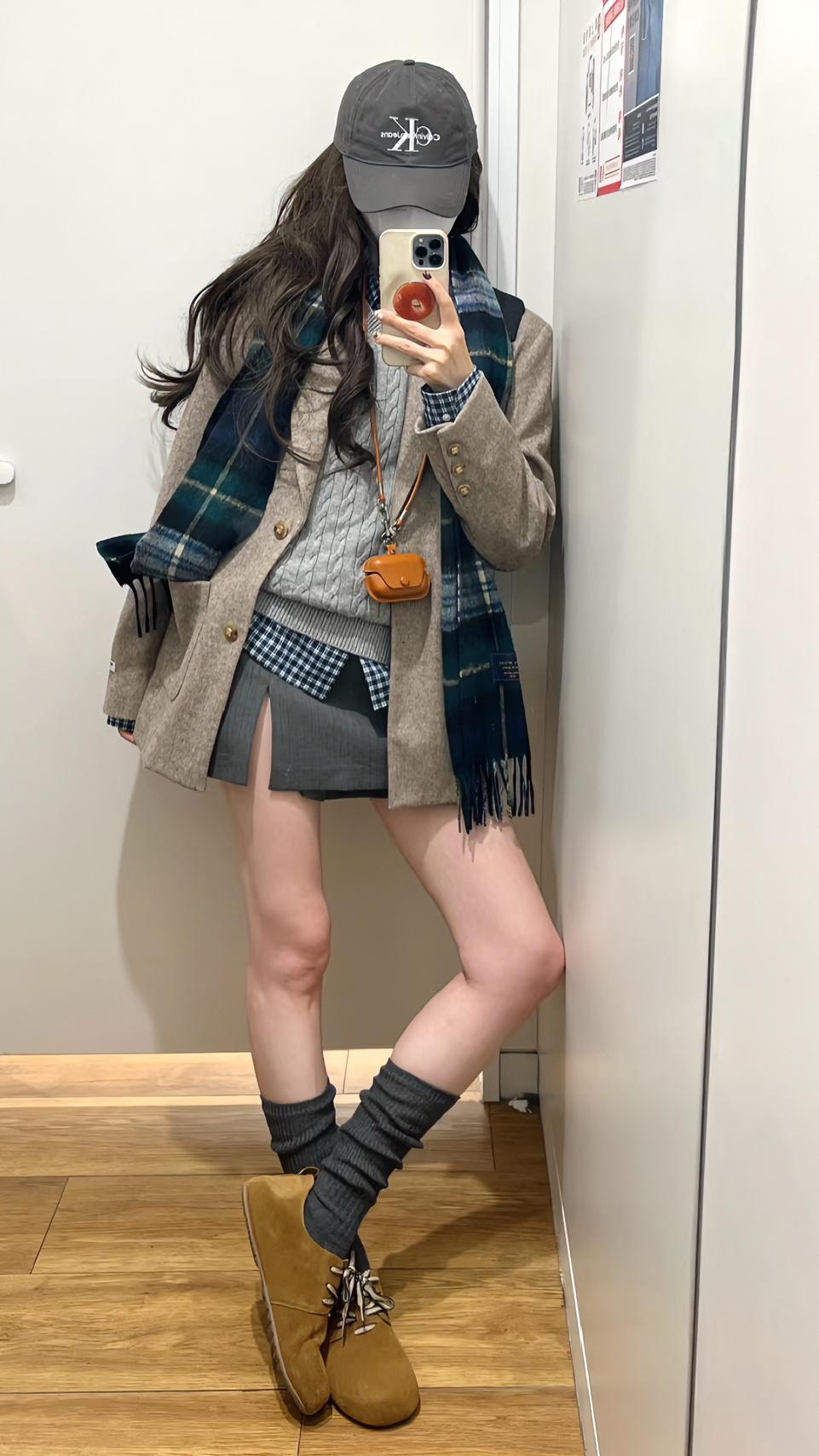 是谁开始预制秋季穿搭了。