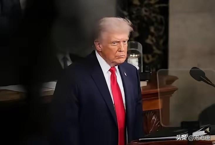 伊朗越打越勇：科威特美国海军基地所有基础设施被摧毁，大量美军伤亡；一艘美国运送弹