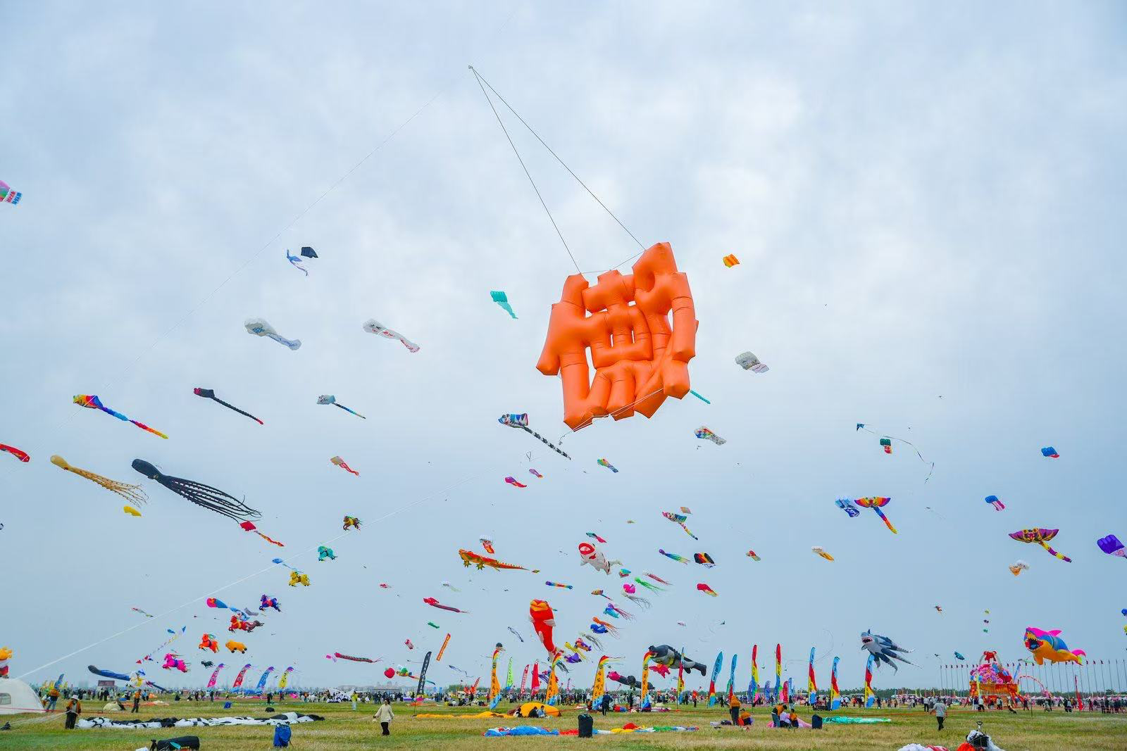 Leader三筒懒人洗衣机上市至今爆卖40万+台，不是没有道理的！！这不，潍坊风