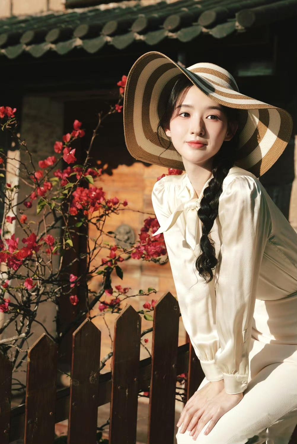 咱们玉雯姐美得很轻松自然，性格也好好 