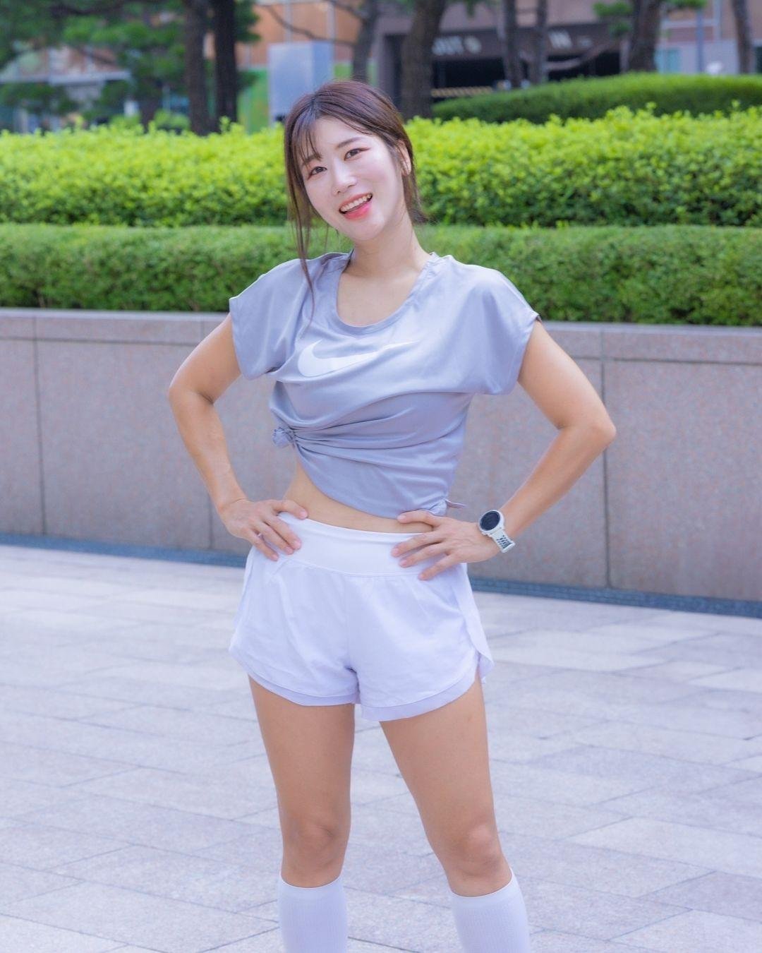 早上好呀，今天你晨跑了吗？#精英跑者##跑步[超话]# ​​​