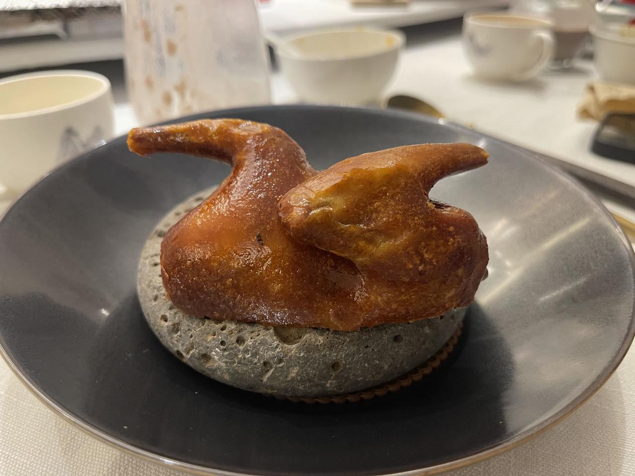 叔叔说，你们都到家了，我就放心睡觉了！
今天是先生大家庭聚餐，到他家几十年，每年