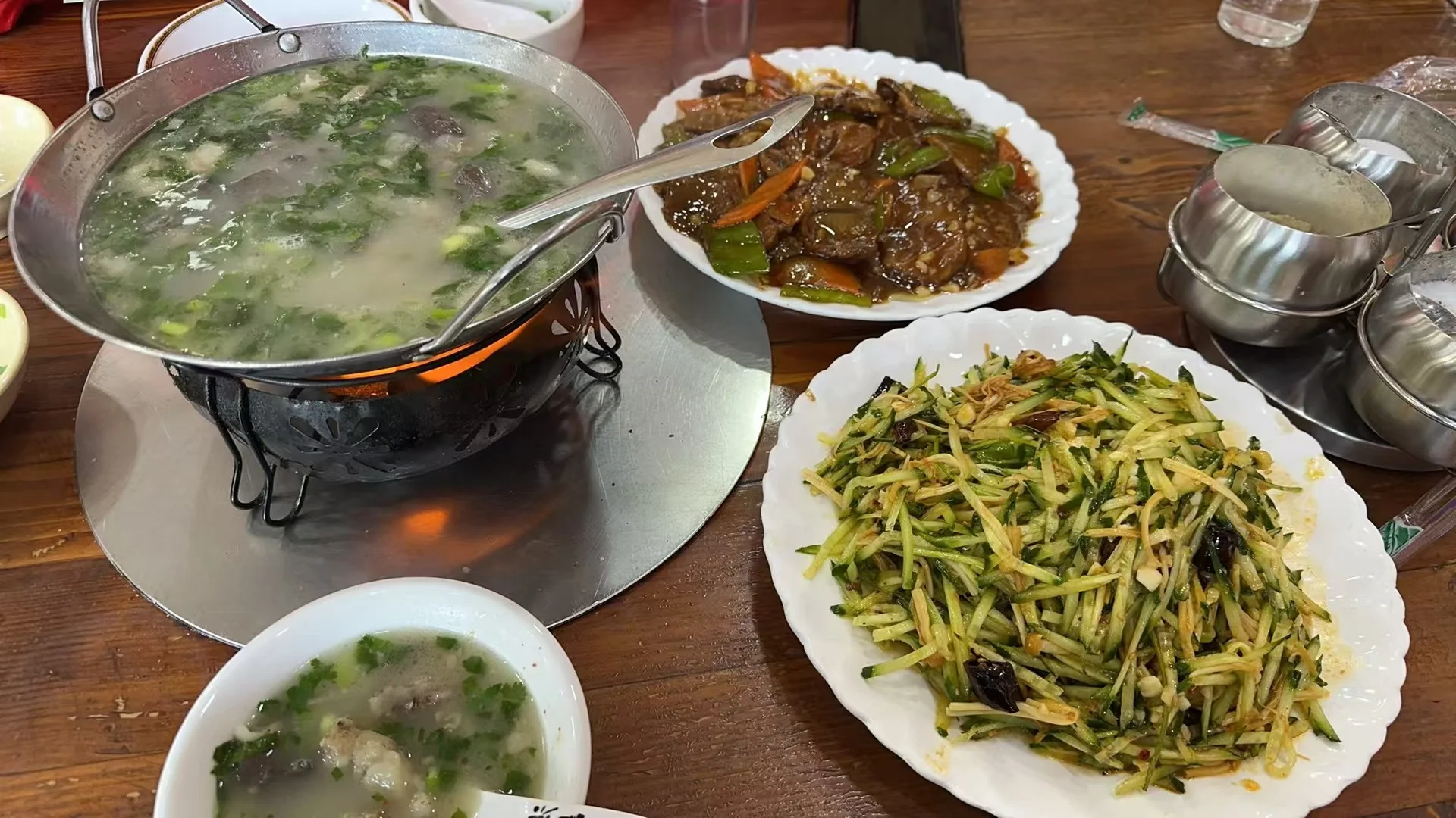 天冷没课，喝点热乎羊汤！
