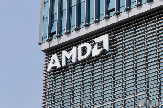 据报道，AMD第一季度营收74.4亿美元，同比增长36%，预估71.2亿美元；调