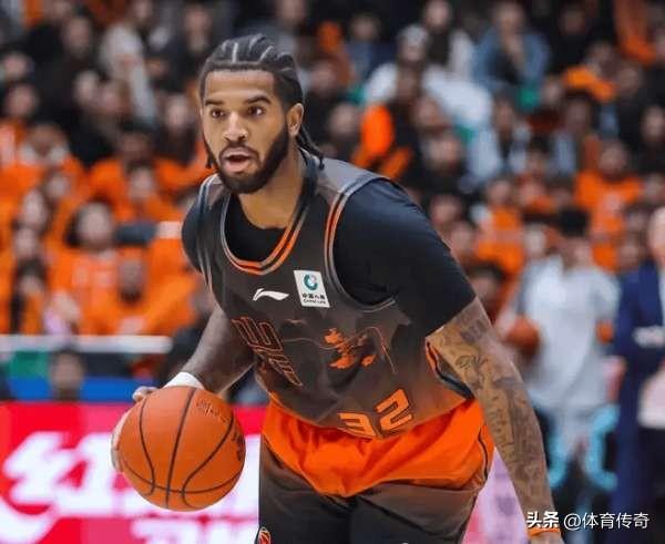 在今天的CBA常规赛第25轮齐鲁德比中，山东高速男篮主场以85-76战胜青岛崂山