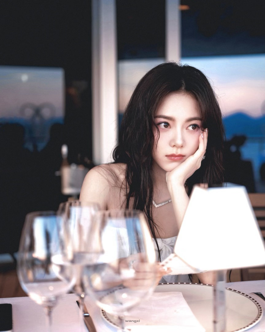 赵今麦赵今麦徐迟 🌾赵今麦无可替代＂海的故事有海鸥聆听 海的深处藏着我对你汹涌