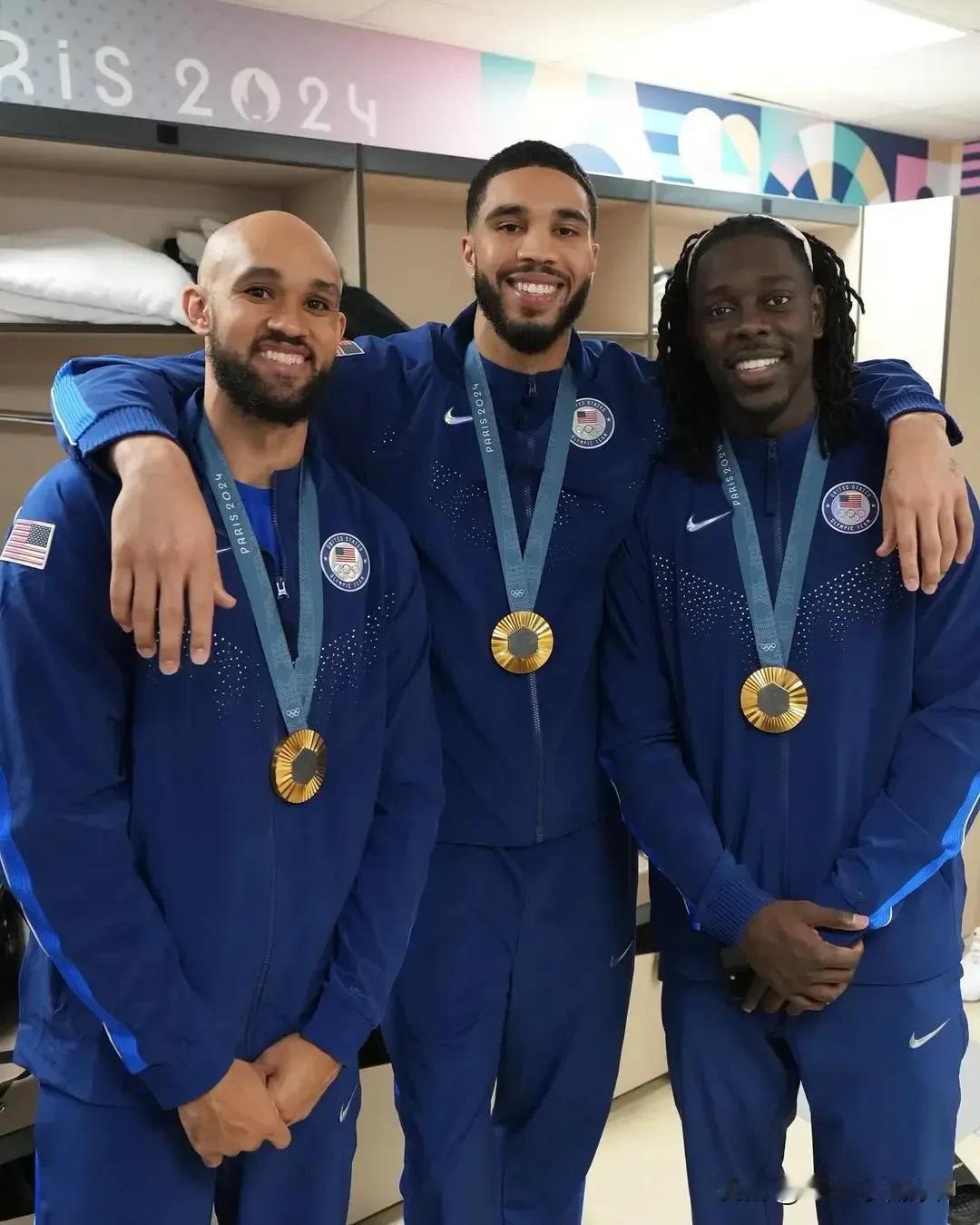 小时候梦想在超市干到退休的他，竟然拿了两个NBA总冠军戒指和两枚奥运会金牌！

