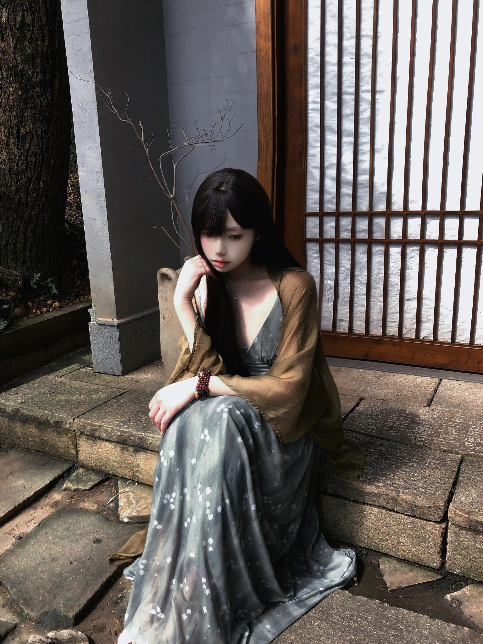 思念 若隱若現。