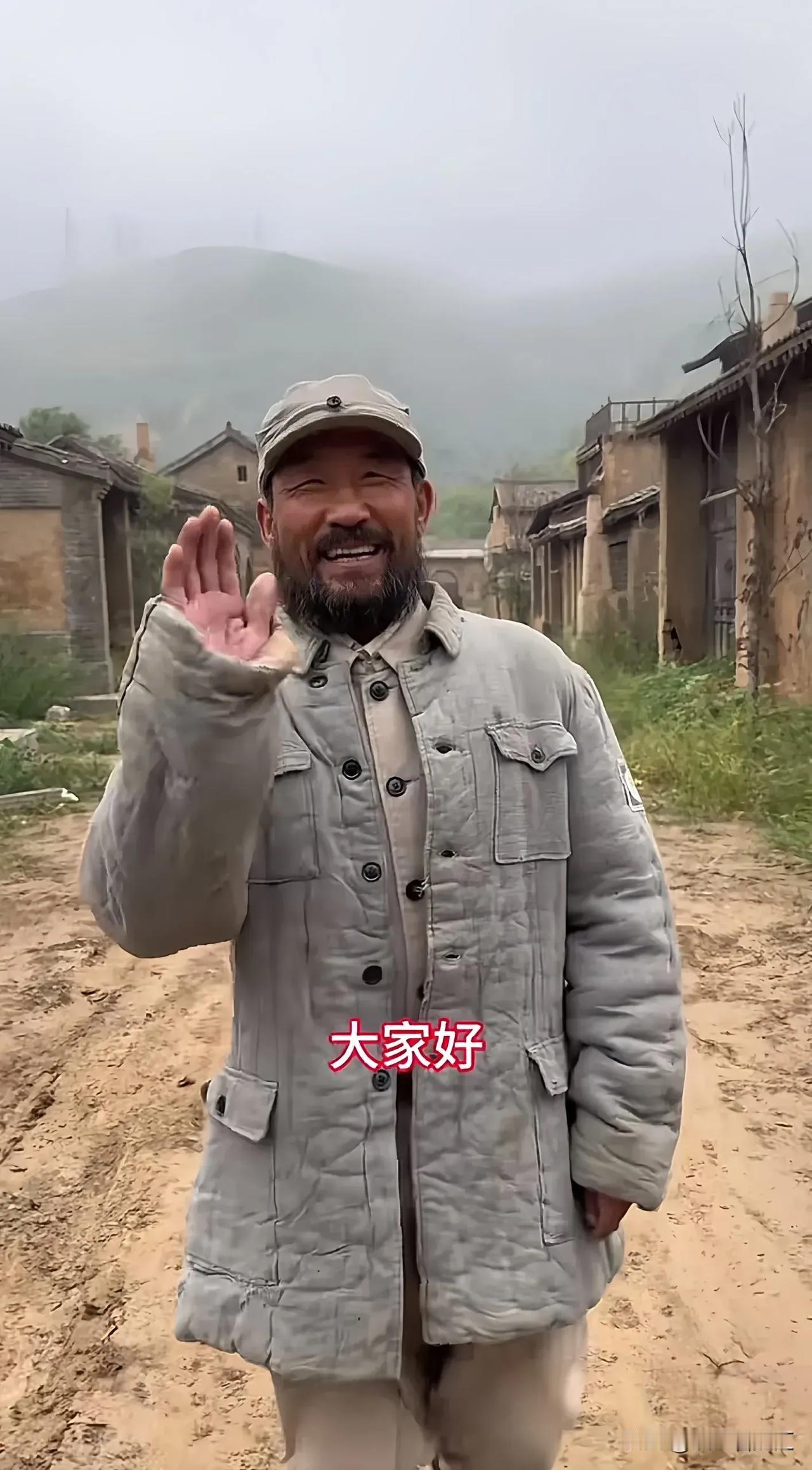 你知道吗？《隐入尘烟》里的马有铁火了！饰演他的演员武仁林，竟直接从素人跃升为新片