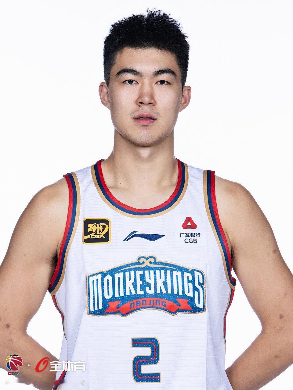 李云开重返南京同曦队！李云开，2000年2月13日出生于北京，身高205cm，体