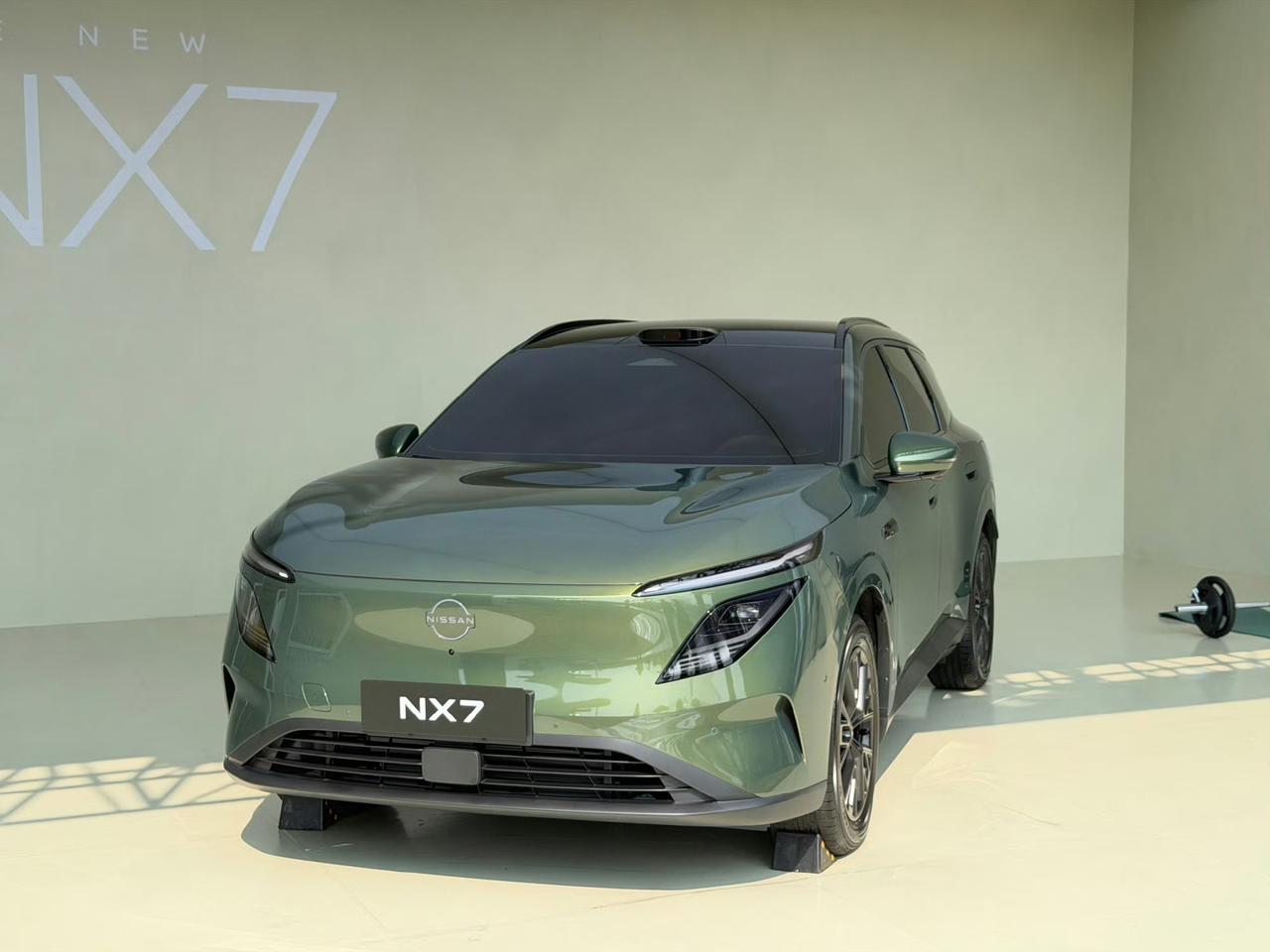 日产的 NX7 最近热度很高，我又重新看了一下日产 NX8 的月销量，当时这个车