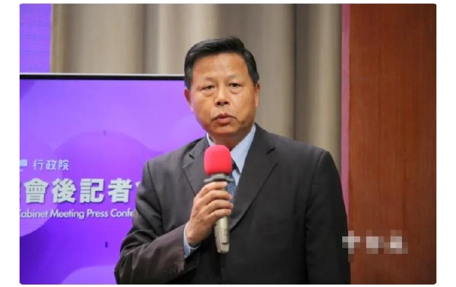 大陆刚结束台岛东部海域专项执法，民进党突然醒悟，岛内媒体罕见提到大陆的用词变化。