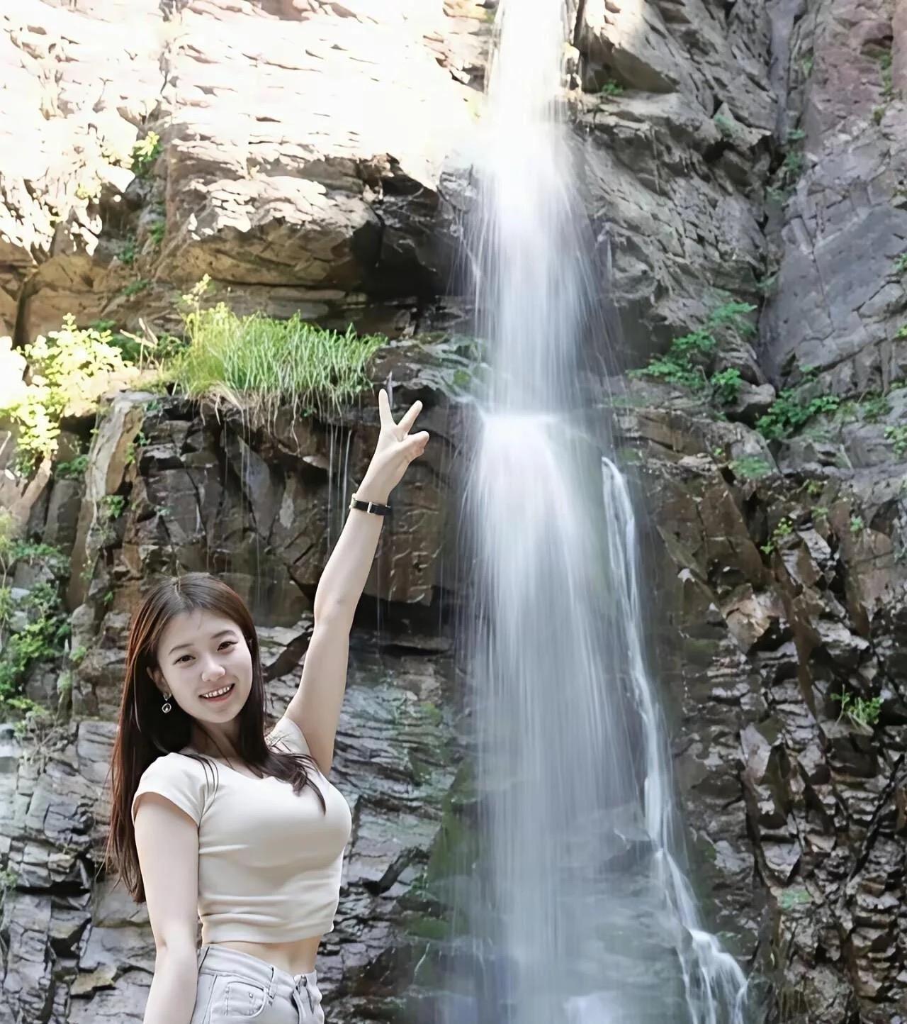 在线提问，你觉得是人好看，还是这迷人的风景好看？