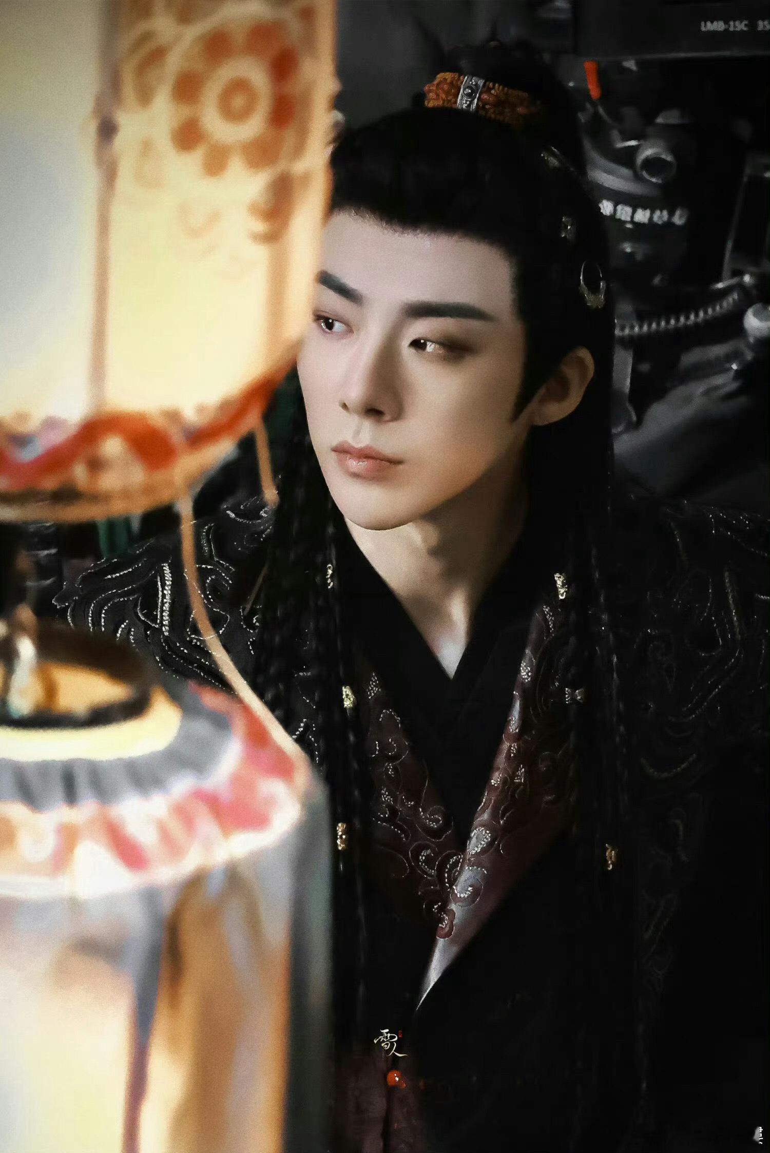 刘宇宁珠帘玉幕 。刘宇宁燕子京 。珠帘玉幕电视剧版  摩登兄弟刘宇宁就是陪着你去