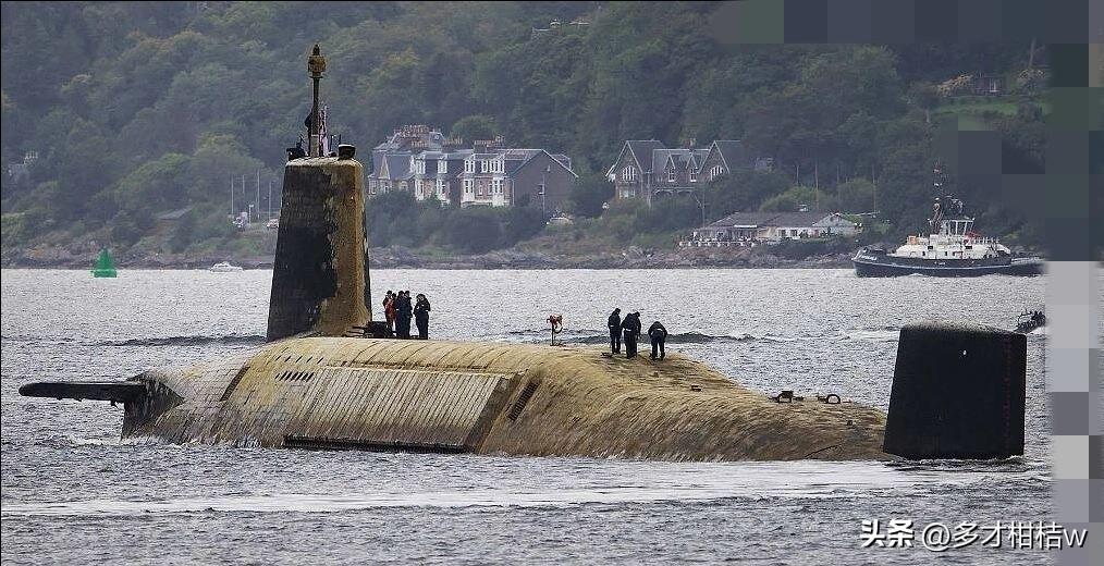 约翰国目前拥有4艘“前卫”级弹道导弹核潜艇，理论上每艘“前卫”核潜艇可以携带16