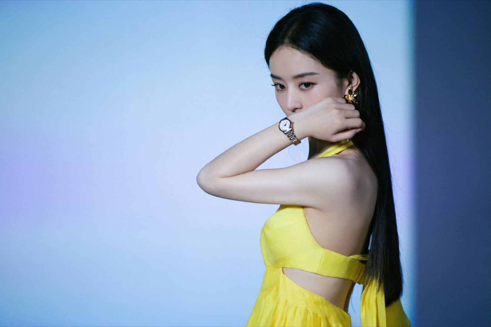 赵丽颖乔妍 zly赵丽颖第二十条 “我想说我会爱你多一点点，一直就在你的耳边”