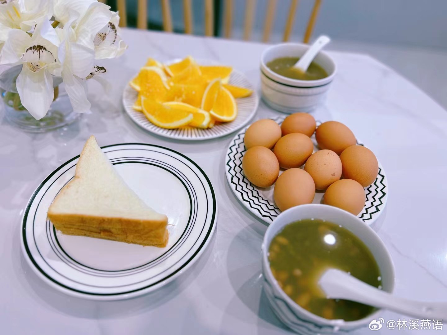 努力就好，不要想太多，不要想太远，恰早饭时间，早安！ ​​​
