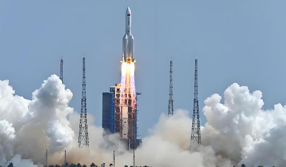 高德扫街榜甩出一张王牌，谷歌估计有点懵圈了！
近期，高德扫街榜召开了一场发布会，