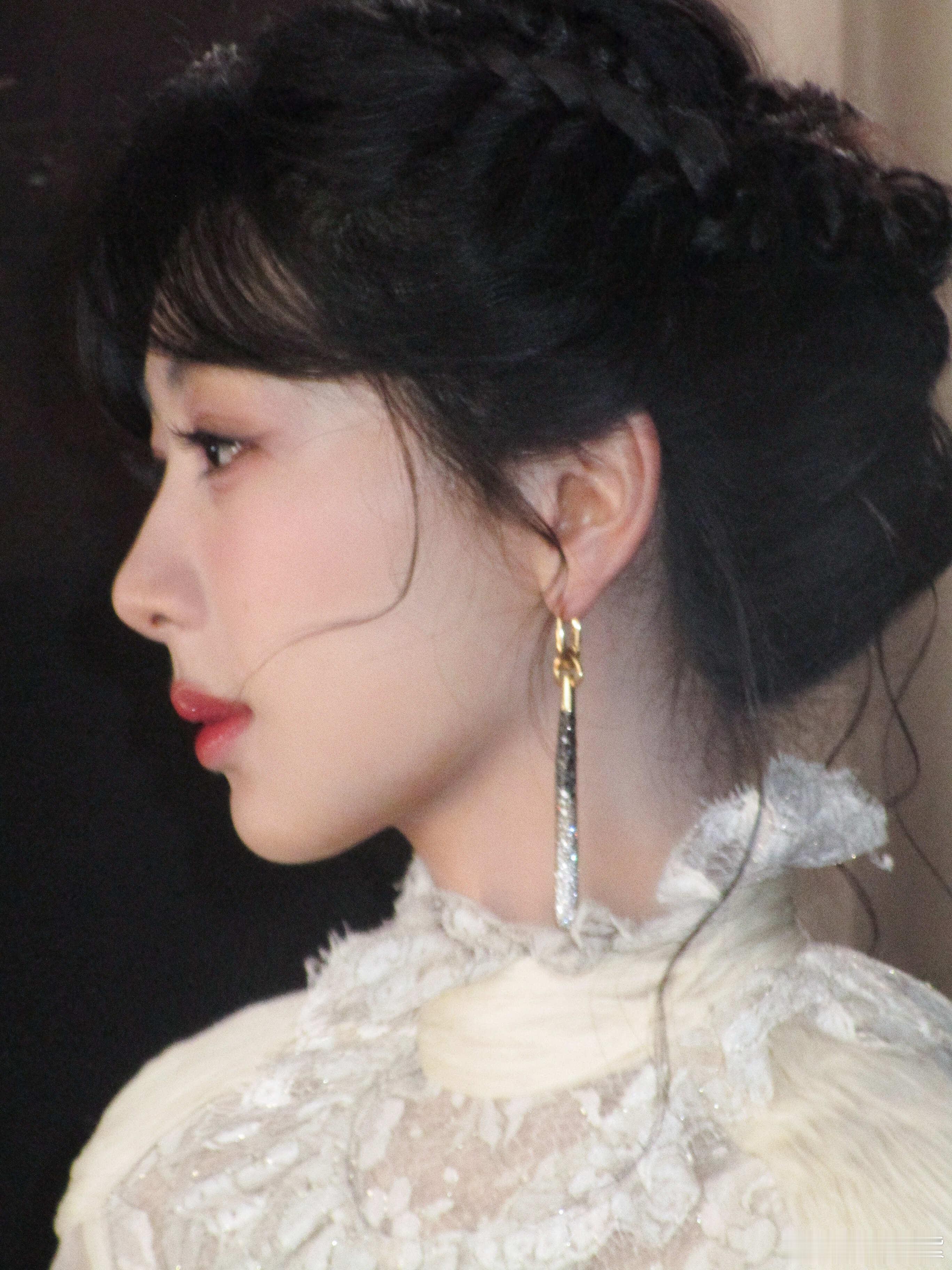 杨紫 yz杨紫李祯yz杨紫家业先有自我 才无枷锁°*:.☆(￣▽￣)/$:*.°