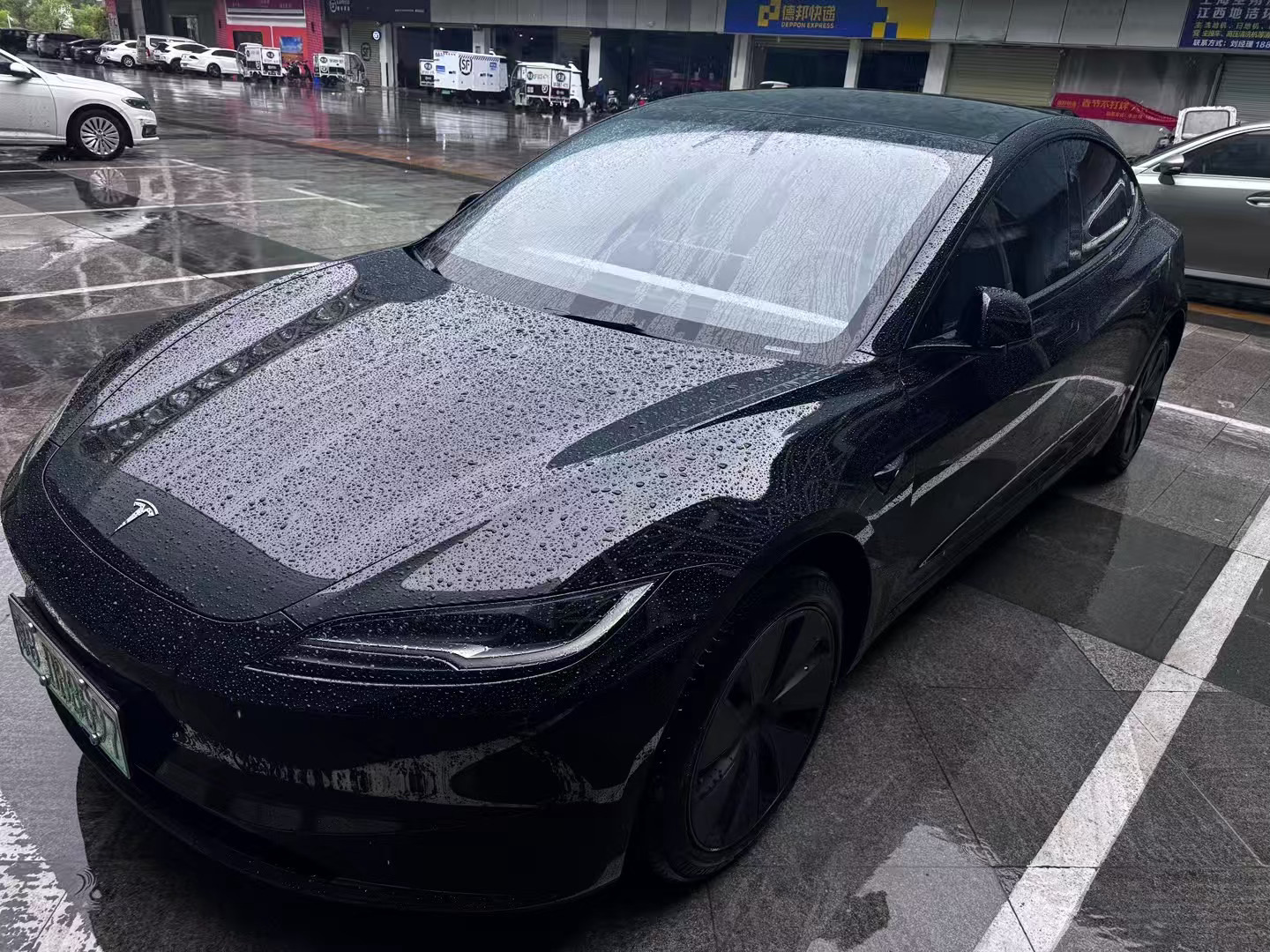 24年特斯拉Model 3焕新版➕黑外白内、2.9万公里！价格便宜17.x、喜欢