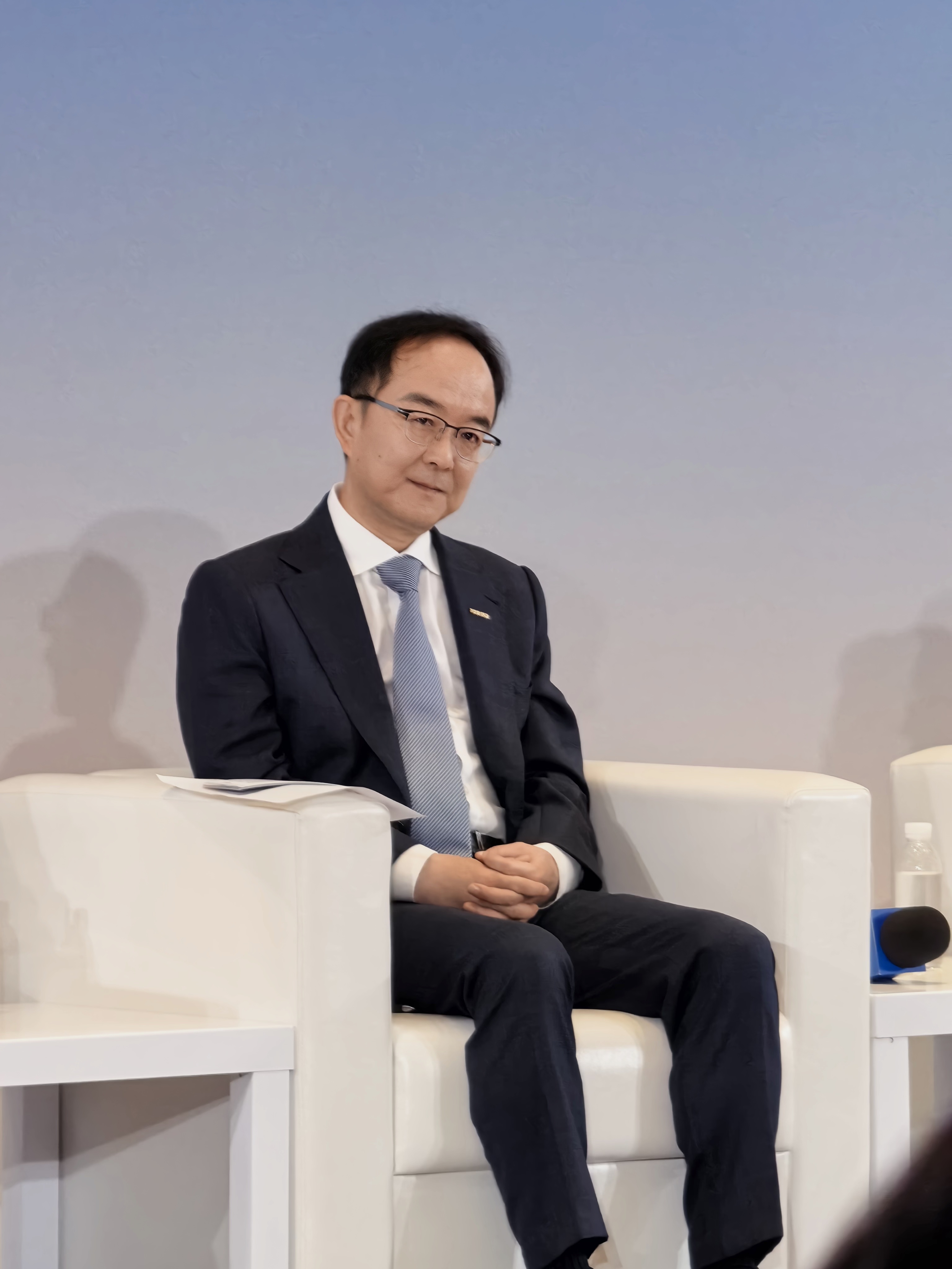 安总：吉利的robotaxi将会使用合作后的换电补能。马上就能看到。蔚来吉利宣布