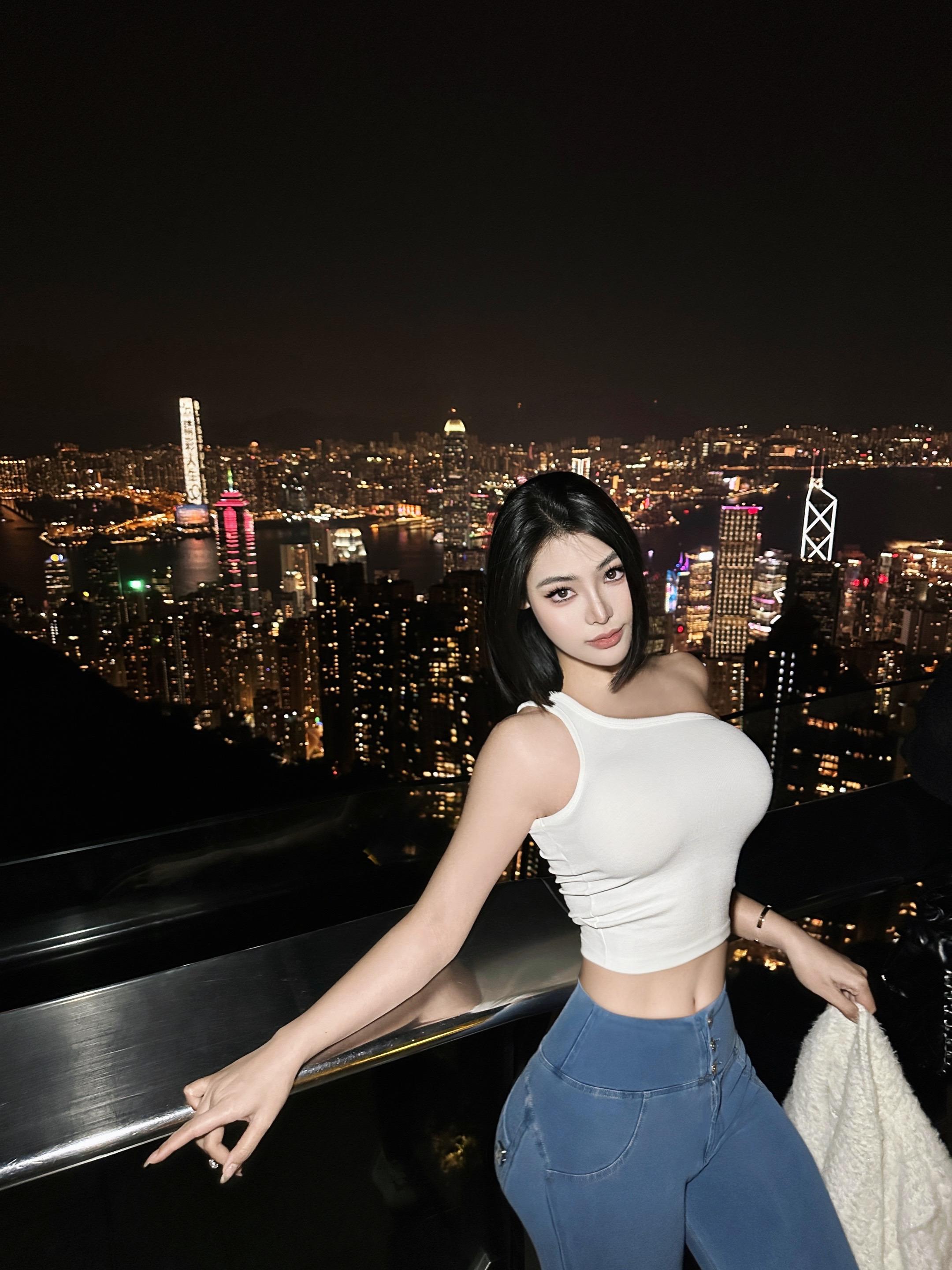 🌃。